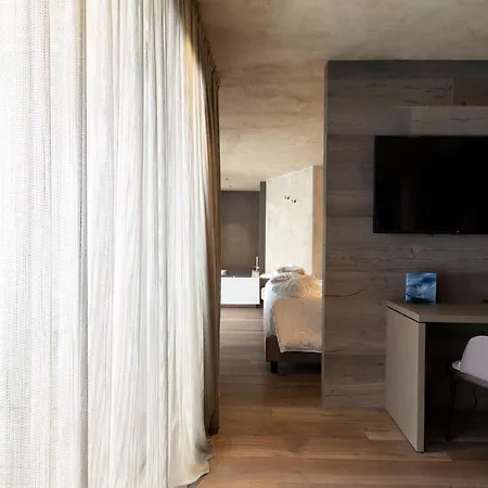 Bergman Mountain Breuil-Cervinia