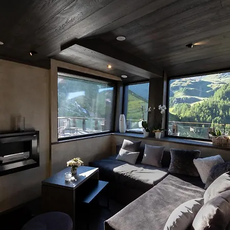 Готель Bergman Mountain 4*