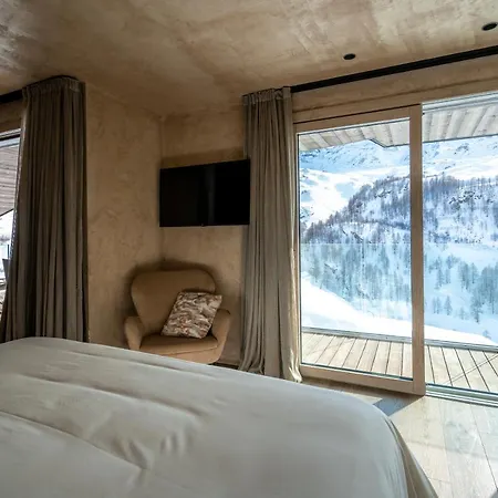 Bergman Mountain Breuil-Cervinia
