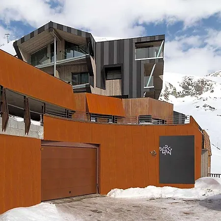 Bergman Mountain Otel