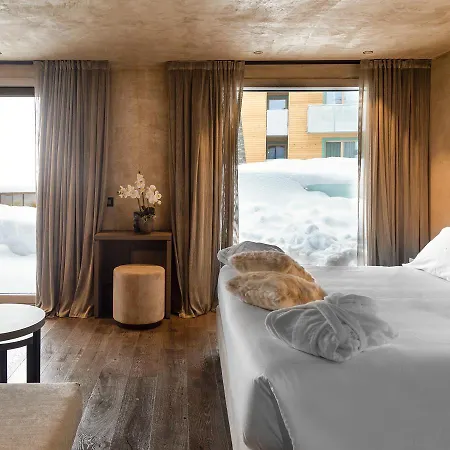 Bergman Mountain Hotel