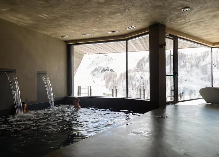 Bergman Mountain Hotel 4*